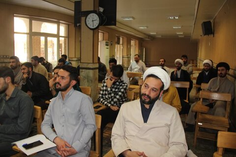 تصاویر / گردهمایی مسئولین دارالقرآن استانهای قزوین -زنجان گیلان والبرز به میزبانی حوزه علمیه قزوین