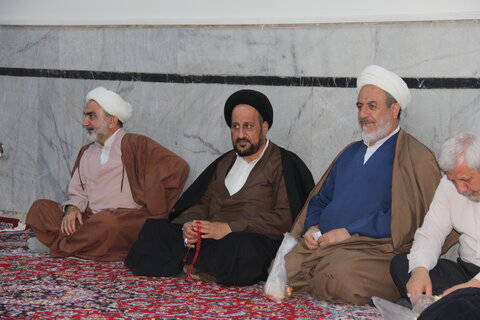 تصاویر / حضور مدیر حوزه علمیه استان قزوین در جمع روحانیون وطلاب قزوینی مقیم استان قم