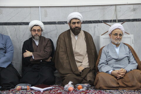 تصاویر / حضور مدیر حوزه علمیه استان قزوین در جمع روحانیون وطلاب قزوینی مقیم استان قم