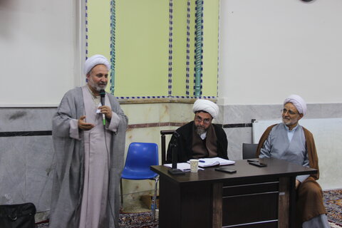 تصاویر / حضور مدیر حوزه علمیه استان قزوین در جمع روحانیون وطلاب قزوینی مقیم استان قم