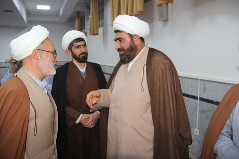 تصاویر / حضور مدیر حوزه علمیه استان قزوین در جمع روحانیون وطلاب قزوینی مقیم استان قم