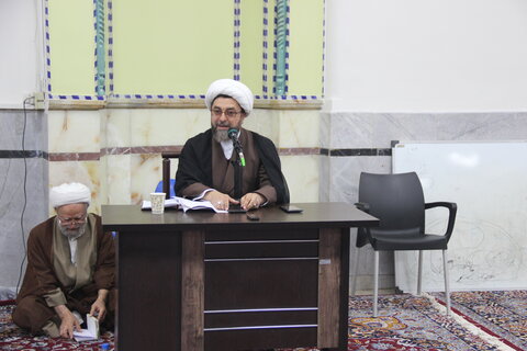 تصاویر / حضور مدیر حوزه علمیه استان قزوین در جمع روحانیون وطلاب قزوینی مقیم استان قم