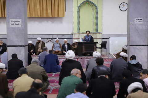 تصاویر/ جلسه طلاب و فضلای استان گیلان