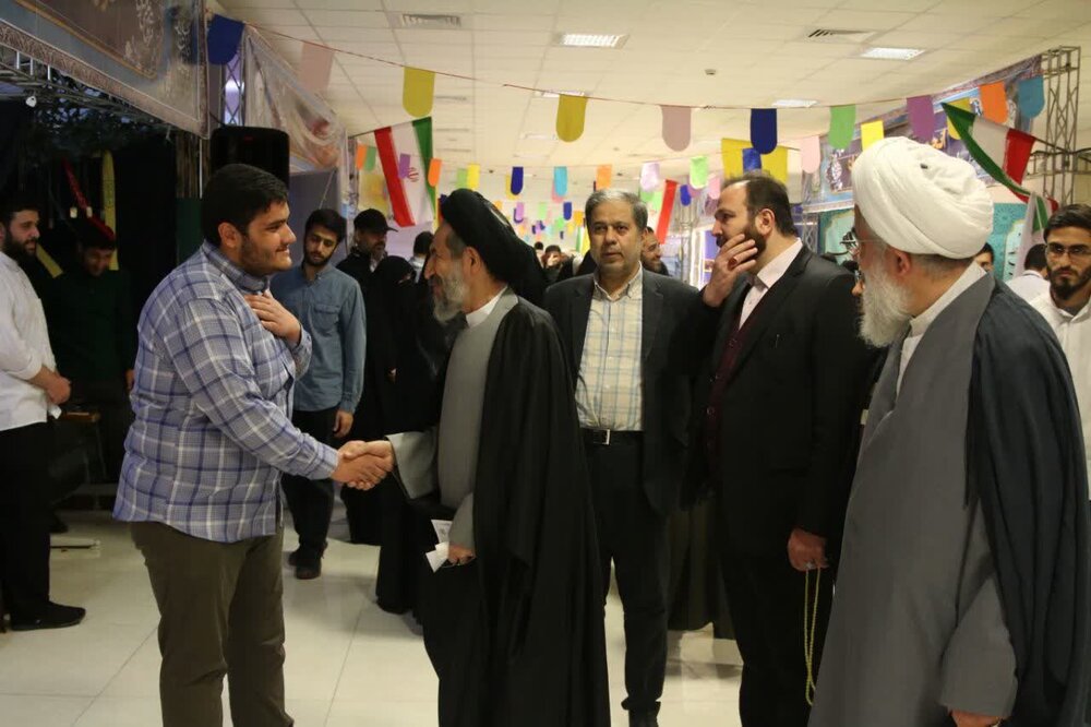 پنجمین نمایشگاه دستاوردهای طلاب مدرسه علمیه دارالسلام تهران برگزار شد