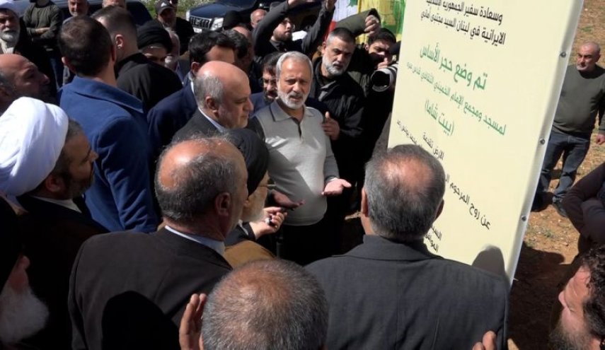 وضع حجر الاساس لإقامة مجمع الإمام الخميني في شرق لبنان