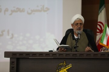 عملیات روانی دشمن بر شکستن فضای معنوی خانواده متمرکز شده است