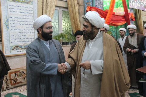 تصاویر / نشست مدیر حوزه علمیه استان قزوین با روحانیون وطلاب شهر اقبالیه