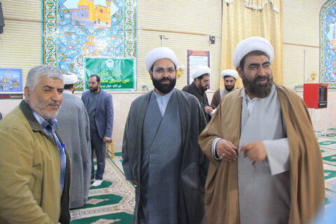 تصاویر / نشست مدیر حوزه علمیه استان قزوین با روحانیون وطلاب شهر اقبالیه