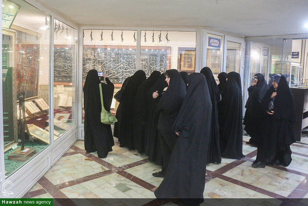 بازدید همسران سفیران ایران از موزه فاطمی