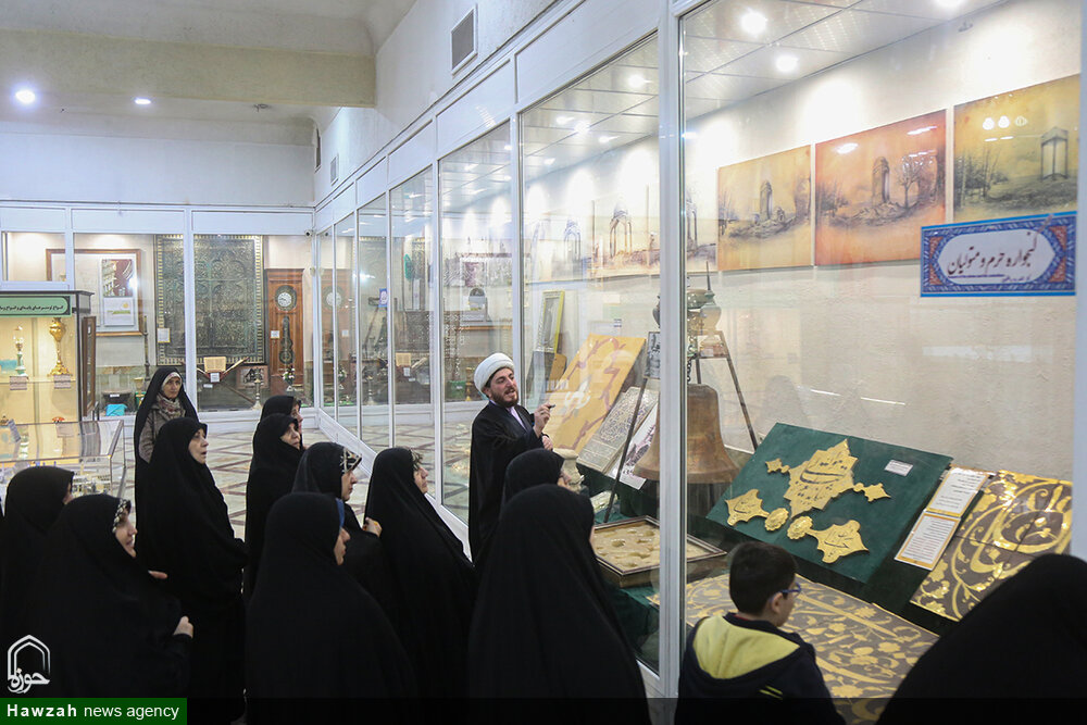 بازدید همسران سفیران ایران از موزه فاطمی