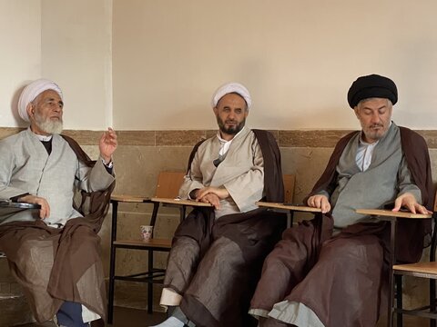 تصاویر / تجلیل از خانواده اساتید وطلاب مدرسه علمیه شهید مصطفی خمینی (ره) تاکستان