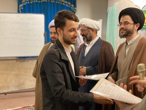 تصاویر / تجلیل از خانواده اساتید وطلاب مدرسه علمیه شهید مصطفی خمینی (ره) تاکستان