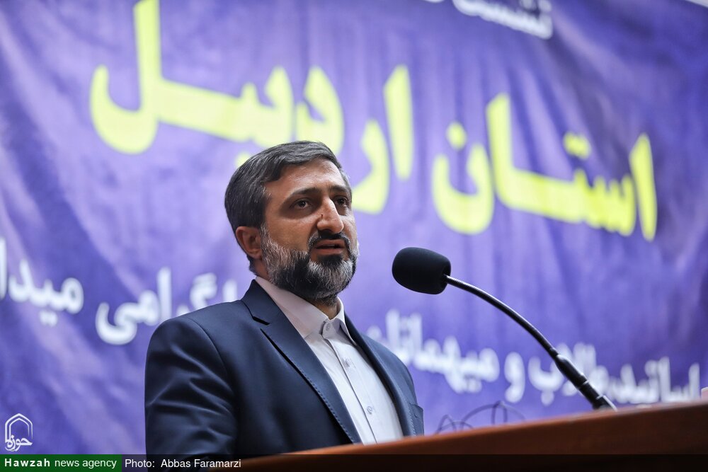 مردم ایران دغدغه معیشت دارند/طلاب از ضعیفترین اقشار کشور هستند