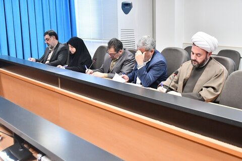 بالصور/ انعقاد اجتماع أعضاء مجلس الزكاة في محافظة أذربيجان الغربية