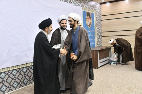تصاویر/ آیین تجلیل از طلاب ممتاز مدرسه علمیه امام خمینی(ره) ارومیه