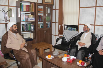 تصاویر / دیدار معاون تبلیغ وامور فرهنگی حوزه های علمیه با مدیر حوزه علمیه قزوین