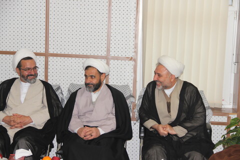 تصاویر / دیدار معاون تبلیغ وامور فرهنگی حوزه های علمیه کشور با مدیر حوزه علمیه قزوین