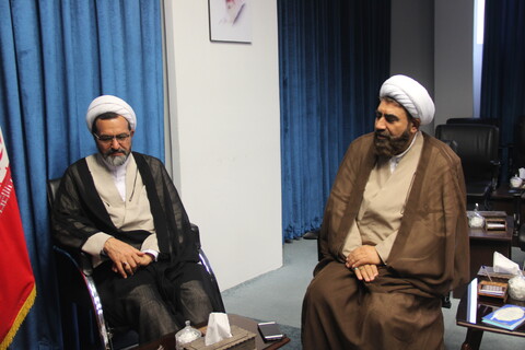 تصاویر / دیدار معاون تبلیغ و امور فرهنگی حوزه های علمیه کشور با امام جمعه قزوین