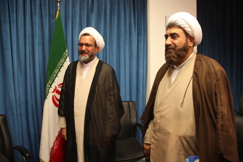 تصاویر / دیدار معاون تبلیغ و امور فرهنگی حوزه های علمیه کشور با امام جمعه قزوین