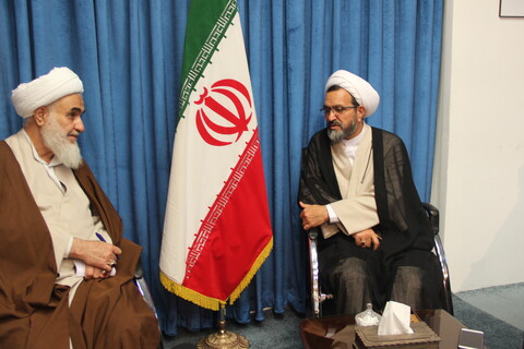 تصاویر / دیدار معاون تبلیغ و امور فرهنگی حوزه های علمیه کشور با امام جمعه قزوین