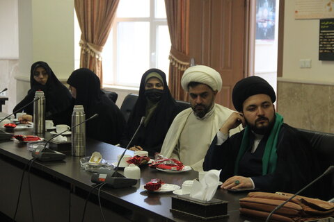 تصاویر/ جلسه معاون تبلیغ و امور فرهنگی حوزه های علمیه با معاونان تیلیغ شهرستان قزوین