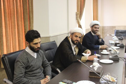 تصاویر/ جلسه معاون تبلیغ و امور فرهنگی حوزه های علمیه با معاونان تیلیغ شهرستان قزوین