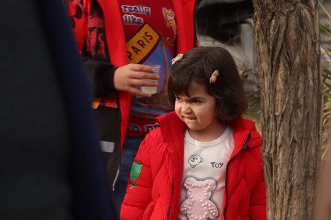 تصاویر/ جشنی متفاوت برای بچه های محلات پایین شهر توسط طلاب ارومیه- ۲