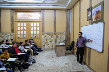 مرکز قرآن و حدیث از مخاطبان مجازی خود نظرسنجی می‌کند