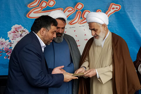 تصاویر/ برگزاری جشن نیکوکاری در میدان آزادی قزوین