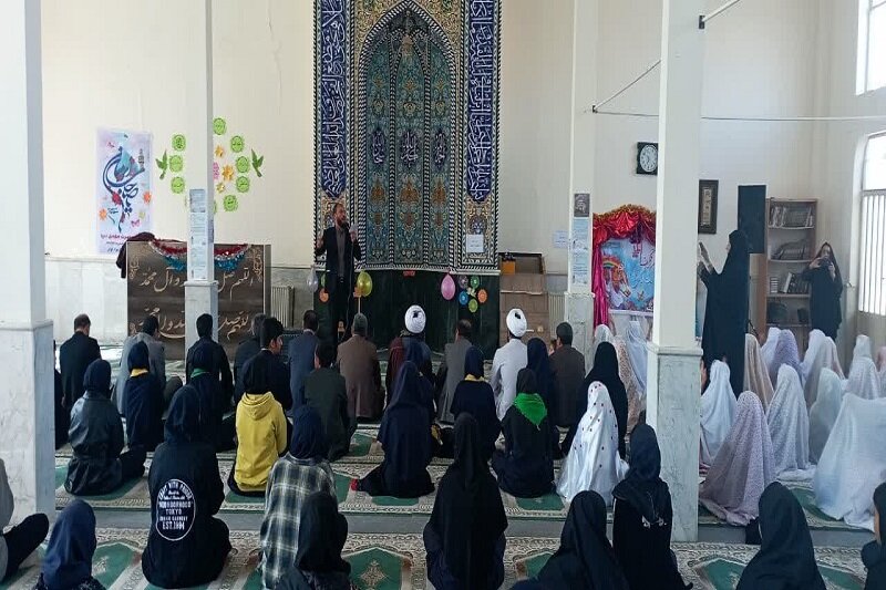 «جشن فرشته ها» در شهر سرمست برگزار شد