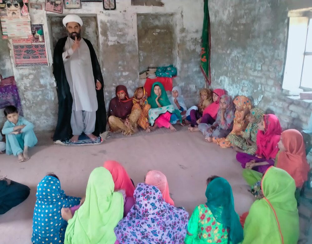 مغربی تہذیب و ثقافت سے مرعوب عناصر عورت کی آزادی کے نام پر فحاشی چاہتے ہیں، علامہ مقصود علی