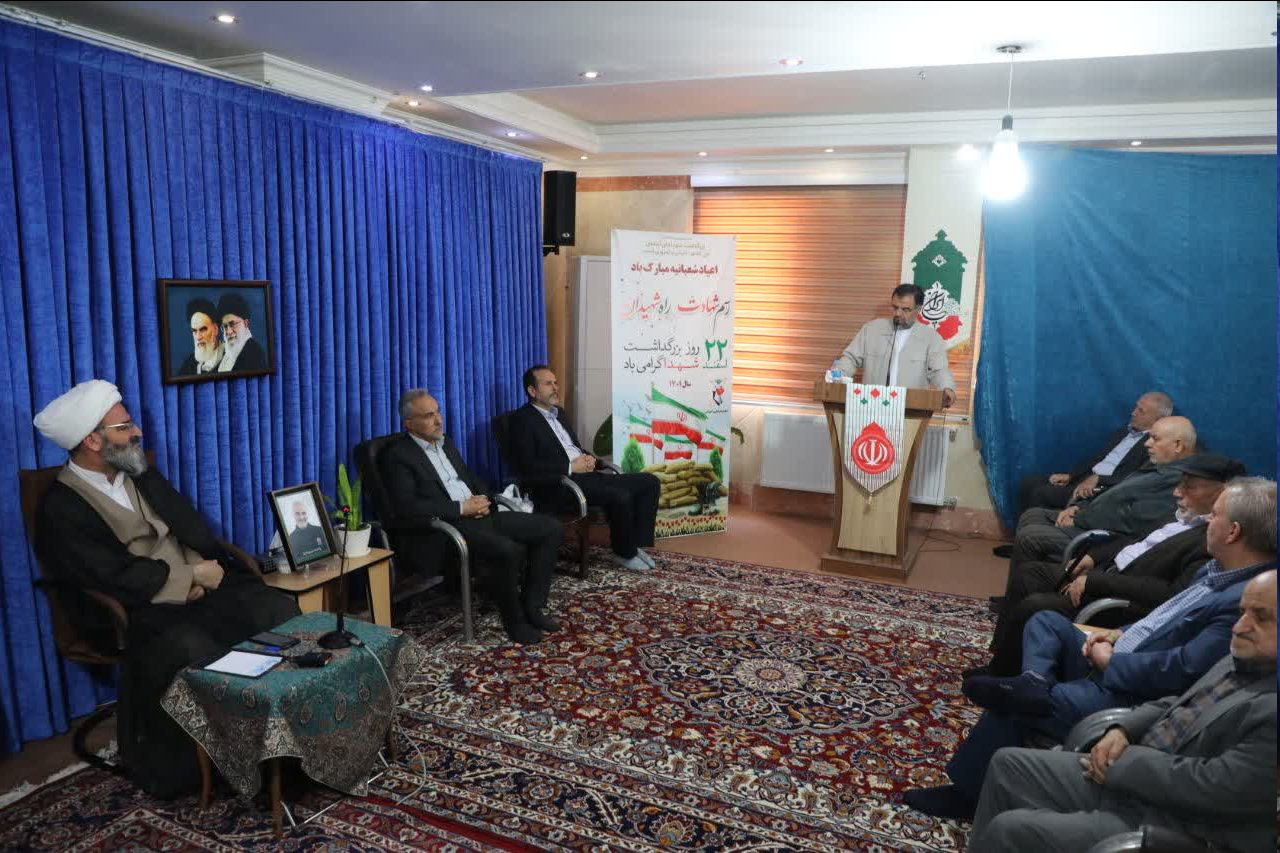 شهدا برندگان حقیقی تجارتخانه دنیا بودند