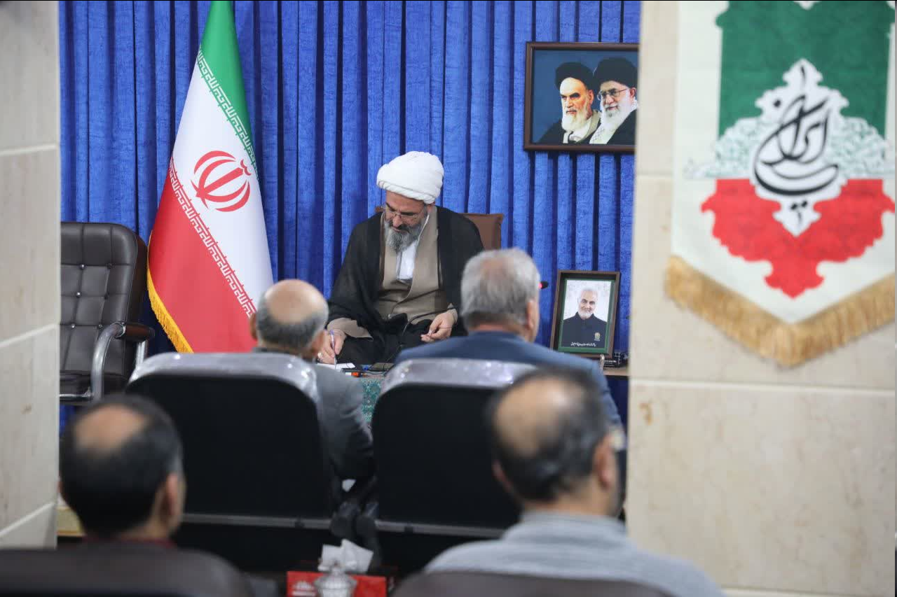 شهدا برندگان حقیقی تجارتخانه دنیا بودند