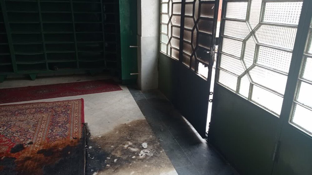 اغتشاش شبانه و آتش زدن سحرگاهی مساجد در یزد+ تصاویر