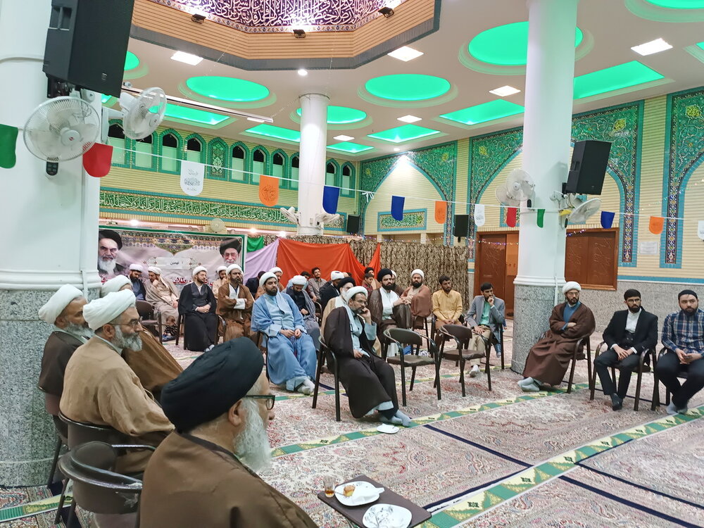 مردم طبس در دین و انقلاب سرآمدند / از جوانان غافل نشویم