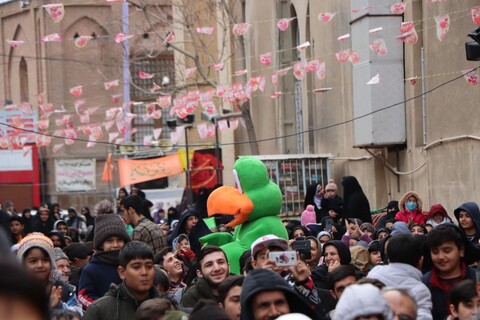 تصاویر/ جشن بزرگ نوجوانان مهدوی در سطح شهر بناب با هنرنمایی طلاب حوزه علمیه بناب