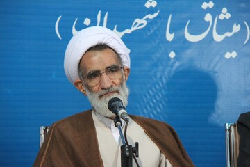 واکنش امام جمعه شهرکرد به تحریم ستاد امر به معروف از سوی انگلیس