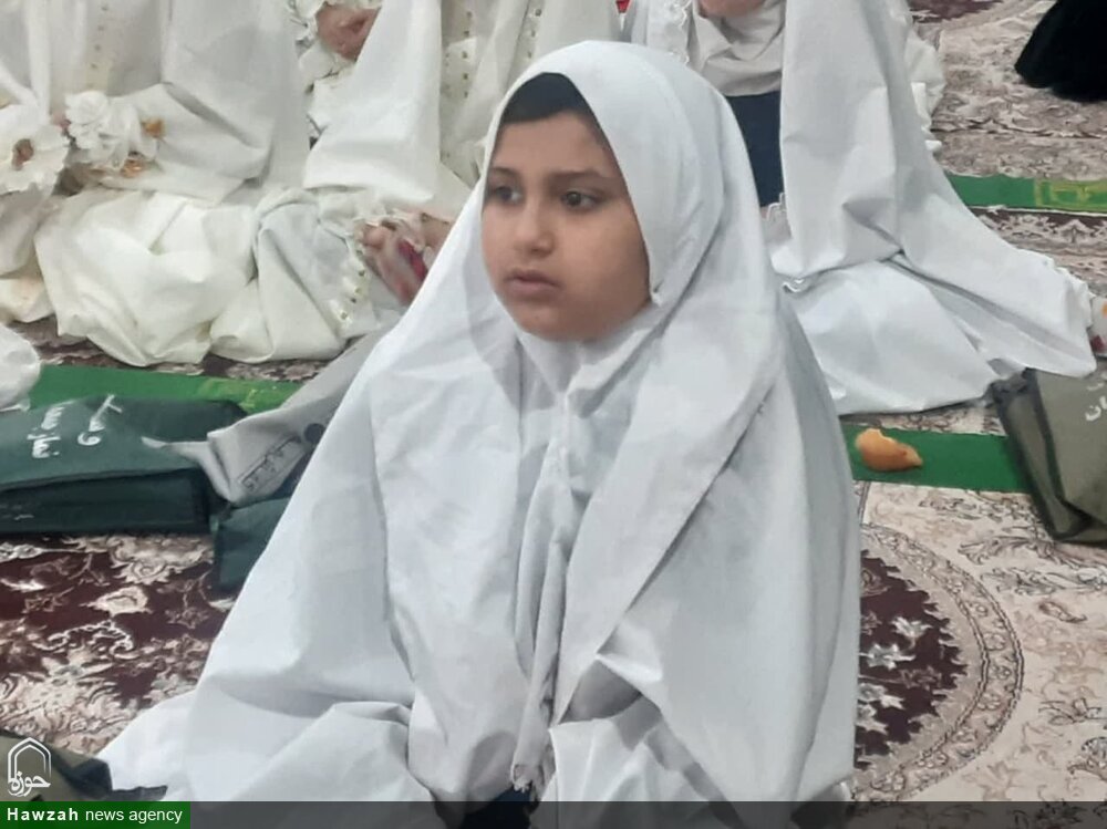 جشن تکلیف ۱۳۰۰ دانش آموز دختر کاشانی + عکس