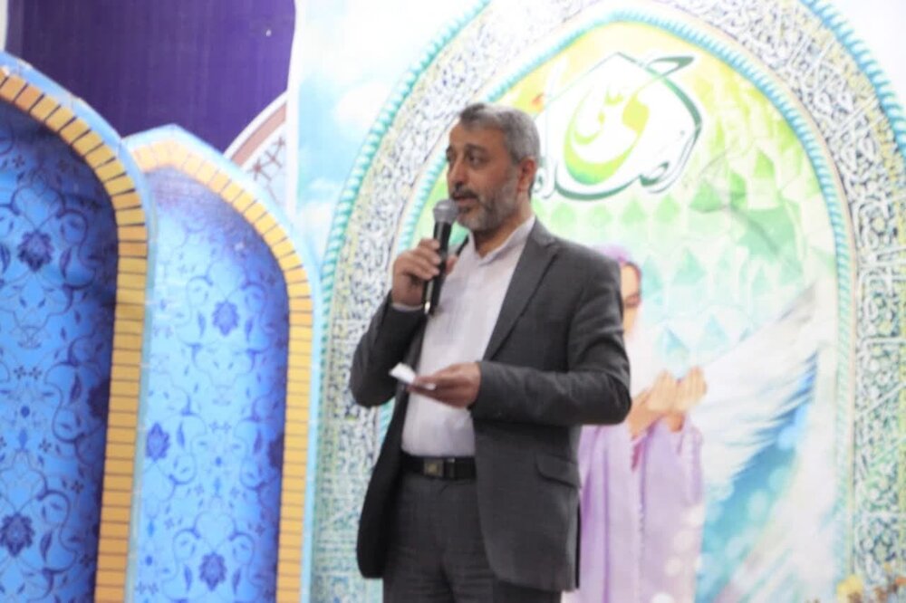 جشن تکلیف ۱۳۰۰ دانش آموز دختر کاشانی + عکس