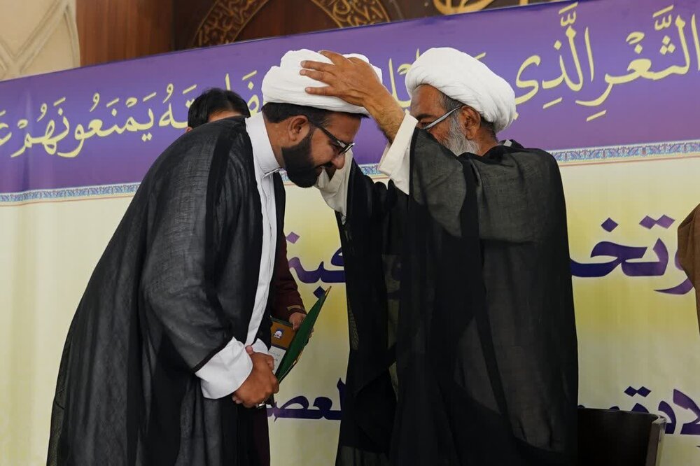 جامعۃ الکوثر اسلام آباد کا سالانہ اجلاس و طلاب کرام کی عمامہ گزاری