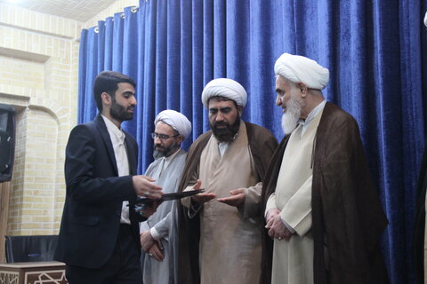 تصاویر /آئین اختتامیه هفتمین جشنواره علامه حلی (ره) استان قزوین