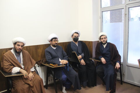 تصاویر / دوره آموزشی خانواده اساتید وطلاب مدرسه علمیه مولاوردیخان قزوین