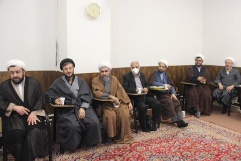 تصاویر / دوره آموزشی خانواده اساتید وطلاب مدرسه علمیه مولاوردیخان قزوین