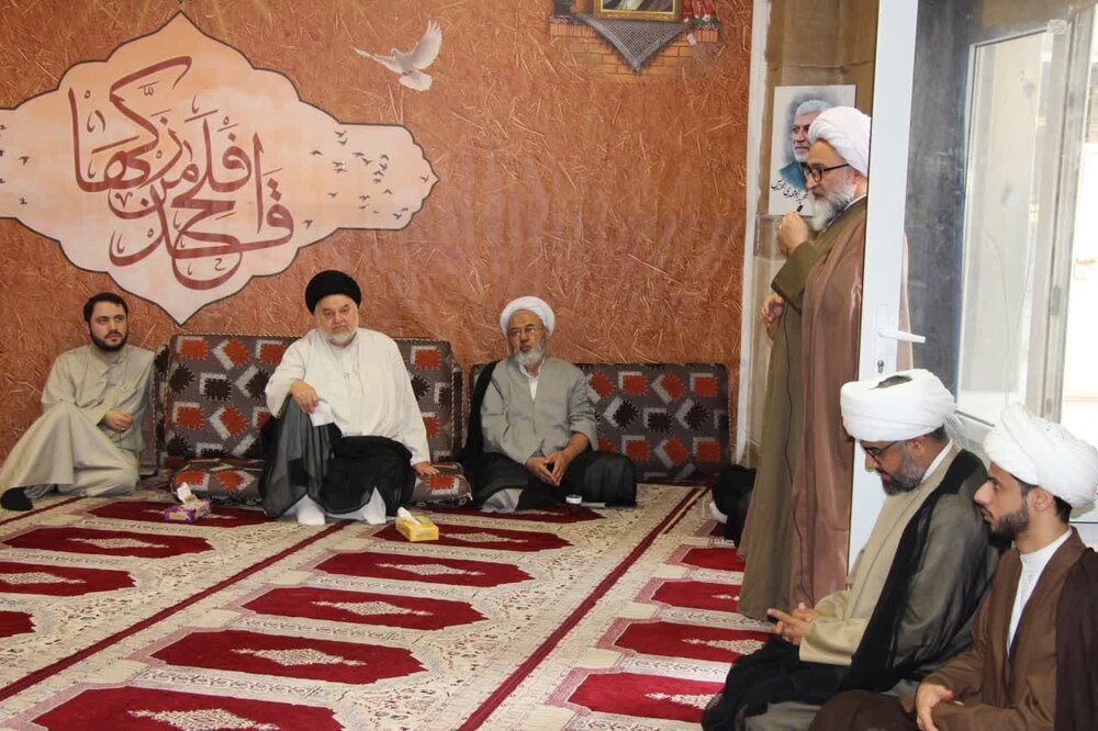 بازدید نماینده آیت الله العظمی سیستانی از مدرسه علمیه الغدیر اهواز + عکس