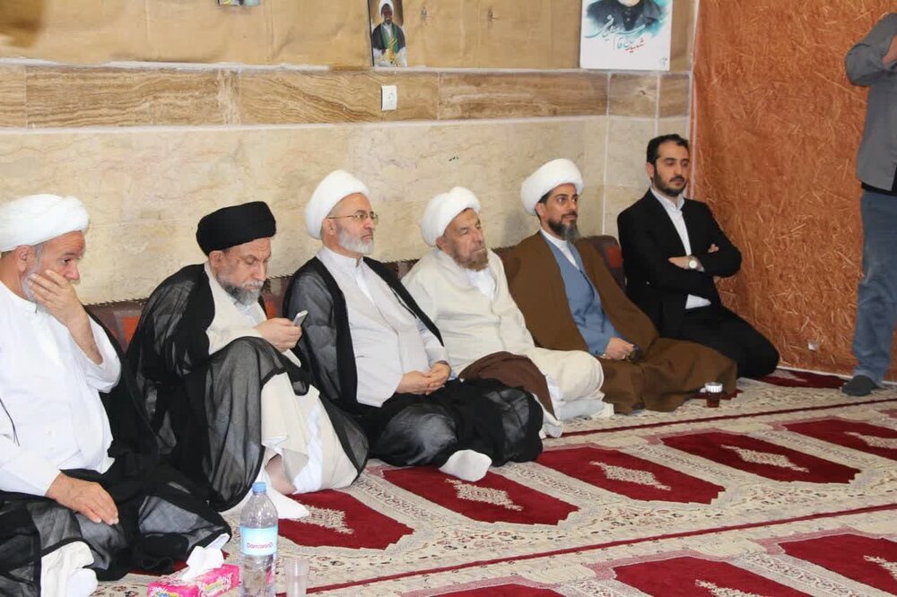 بازدید نماینده آیت الله العظمی سیستانی از مدرسه علمیه الغدیر اهواز + عکس