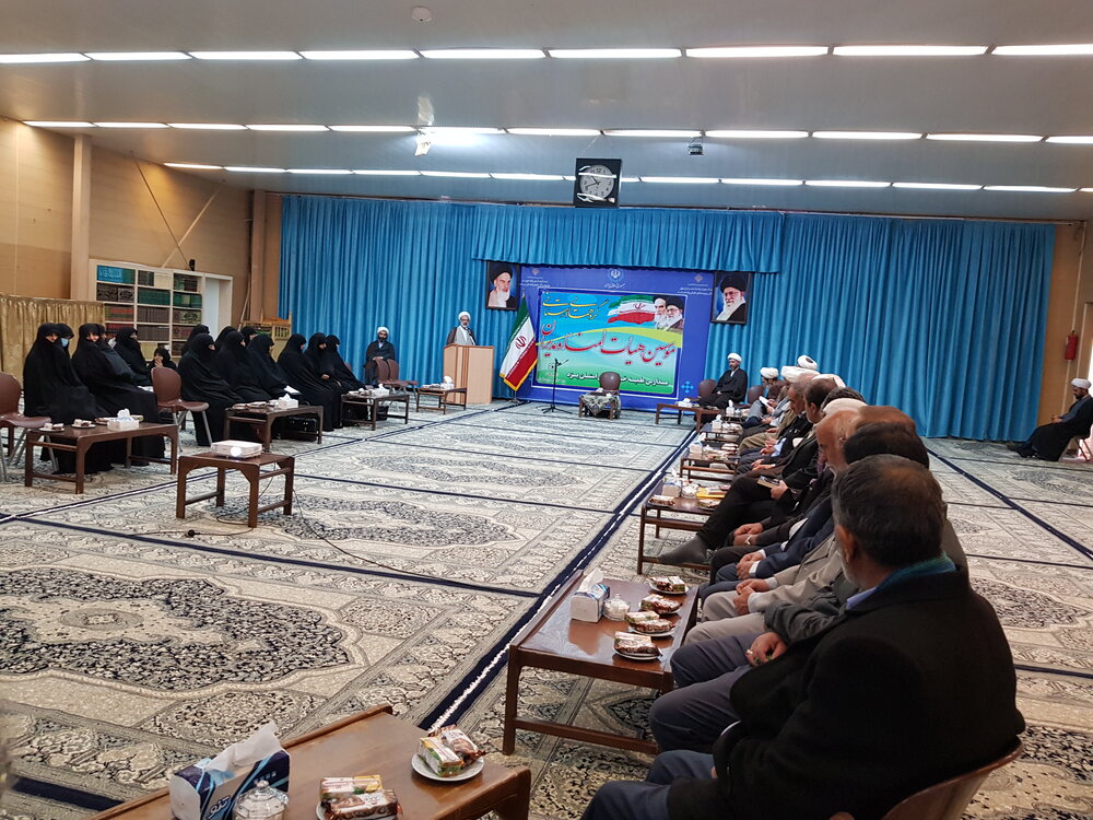 چهارمین اجلاس مؤسسین و هیئت امنای حوزه خواهران یزد برگزار شد + عکس
