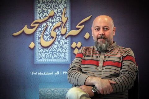 احمد سلیمانی مسئول واحد هنرهای نمایشی حوزه هنری استان قم