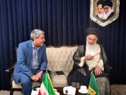 دیدار رئیس دانشگاه علوم پزشکی قم با آیت الله حسینی بوشهری