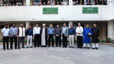 بازدید هیئت حوزوی از دانشگاه اسلامی هندوستان