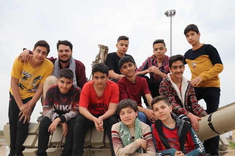 تصاویر/ بازدید نوجوانان سلاله اصفهان از مناطق عملیاتی جنوب